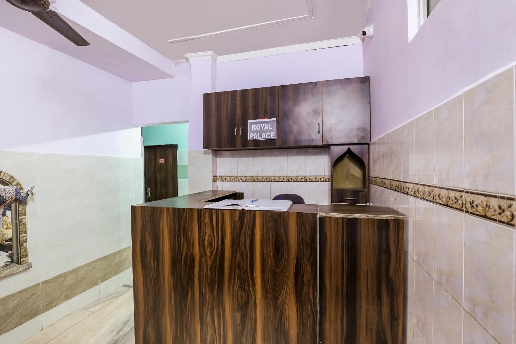 דלהי Oyo 69486 Royal Palace מראה חיצוני תמונה